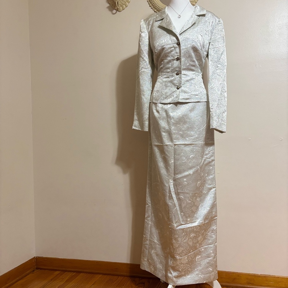 Vintage Cachet Silver Brocade Suit Set Dress